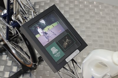 Lot 22 - 1998 Moulton New Series