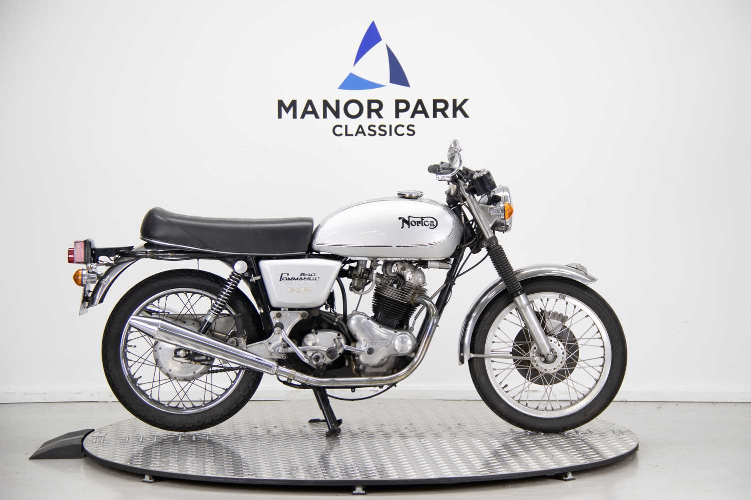 Lot 39 - 1974 Norton Commando 850