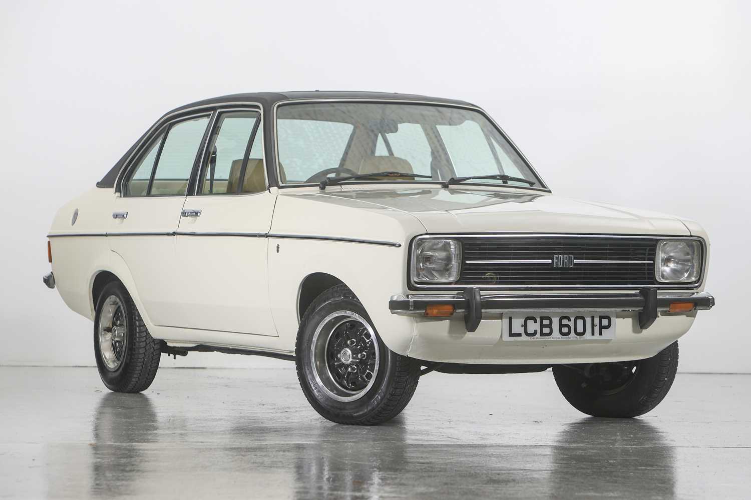 Lot 256 - 1976 Ford Escort 1.3 Ghia