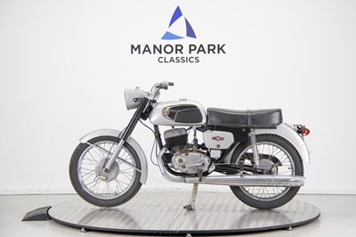Lot 74 - 1972 CZ 175 Sport