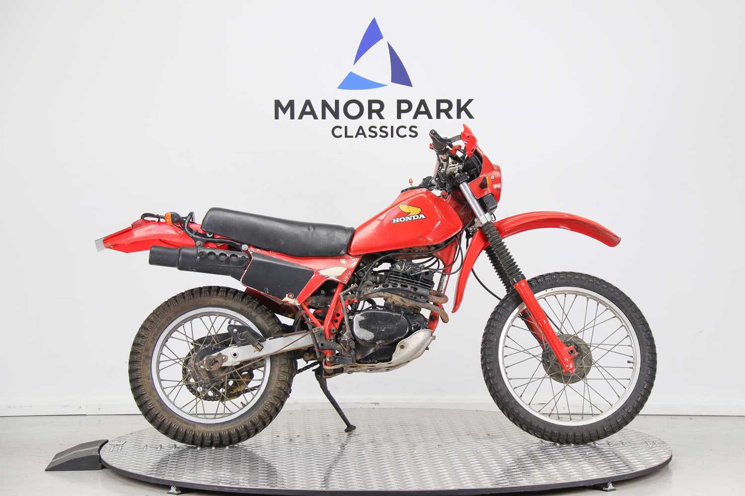Lot 36 - 1983 Honda XL250R