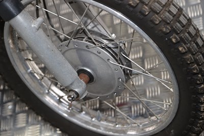Lot 54 - 1976 Honda CD175