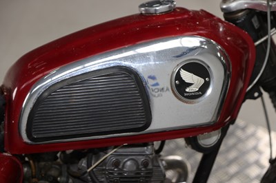 Lot 54 - 1976 Honda CD175
