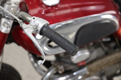 Lot 54 - 1976 Honda CD175