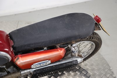 Lot 54 - 1976 Honda CD175