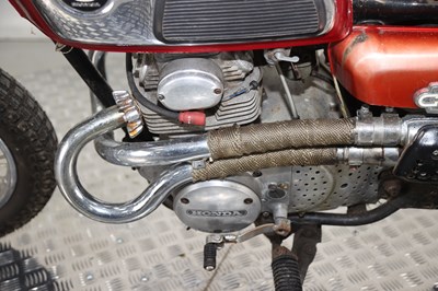 Lot 54 - 1976 Honda CD175