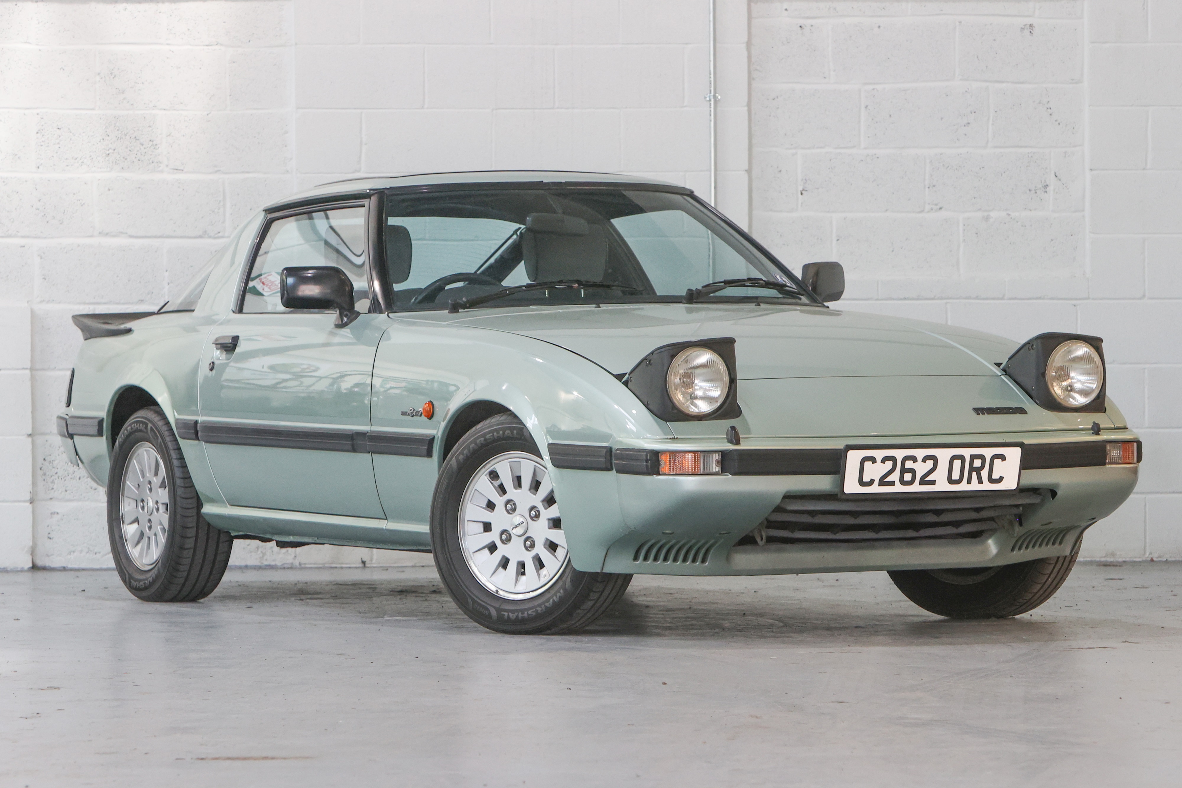 Lot 223 - 1986 Mazda RX-7