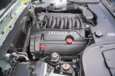 Lot 273 - 2000 Jaguar XJ 3.2 Executive