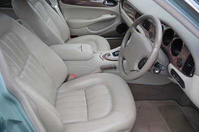 Lot 273 - 2000 Jaguar XJ 3.2 Executive