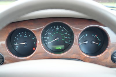 Lot 273 - 2000 Jaguar XJ 3.2 Executive