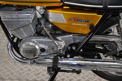 Lot 25 - 1975 Suzuki GT250M
