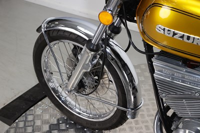 Lot 25 - 1975 Suzuki GT250M