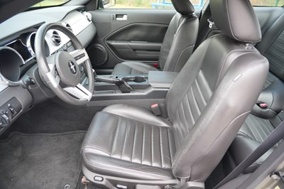 Lot 210 - 2005 Ford Mustang GT