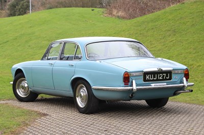Lot 36 - 1971 Daimler Sovereign 4.2
