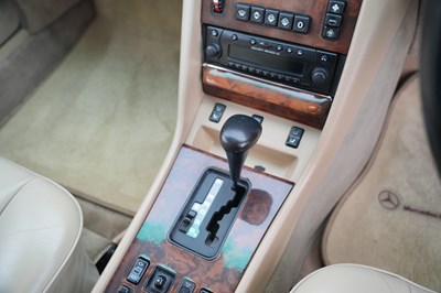 Lot 230 - 1989 Mercedes-Benz 560 SEC