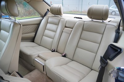 Lot 230 - 1989 Mercedes-Benz 560 SEC