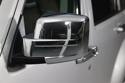 Lot 233 - 2008 Dodge Nitro 3.7 SXT