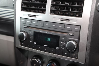 Lot 233 - 2008 Dodge Nitro 3.7 SXT