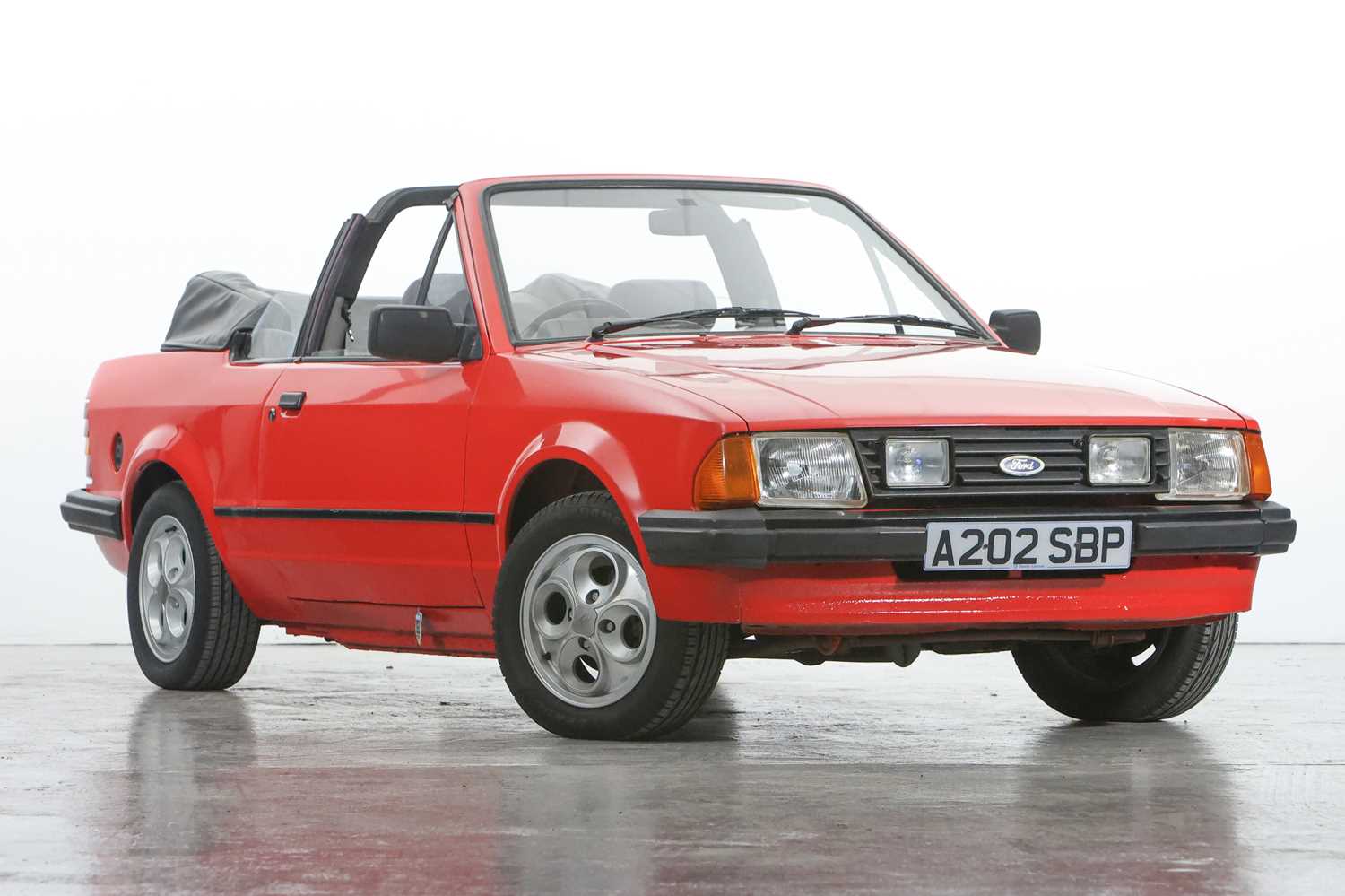 Lot 314 - 1984 Ford Escort 1.6 Cabriolet