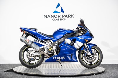 Lot 85 - 2000 Yamaha YZF-R1