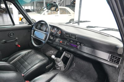 Lot 213 - 1986 Porsche 911 3.2 Carrera Coupe