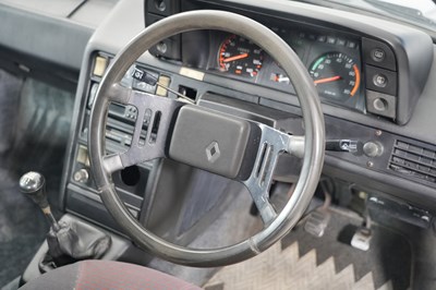 Lot 276 - 1984 Renault Fuego Turbo