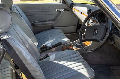 Lot 19 - 1983 Mercedes-Benz 500 SL