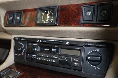 Lot 140 - 1994 Jaguar XJ-S 4.0L Manual