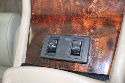 Lot 140 - 1994 Jaguar XJ-S 4.0L Manual