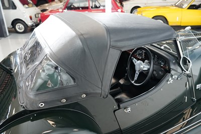 Lot 221 - 2002 Morgan Plus 8