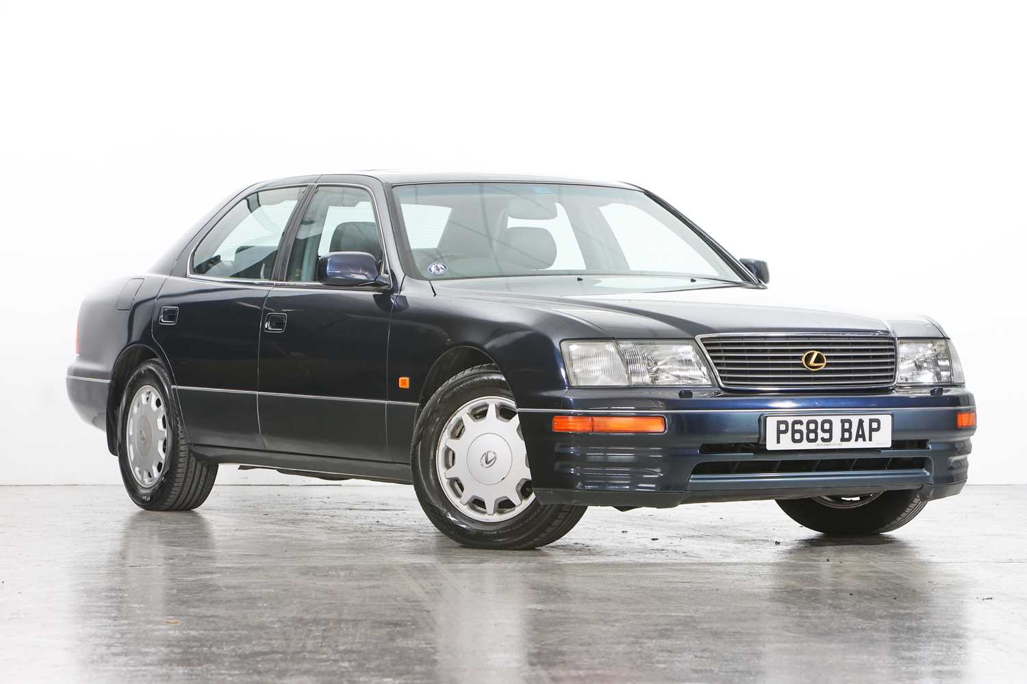 Lot 268 - 1997 Lexus LS 400