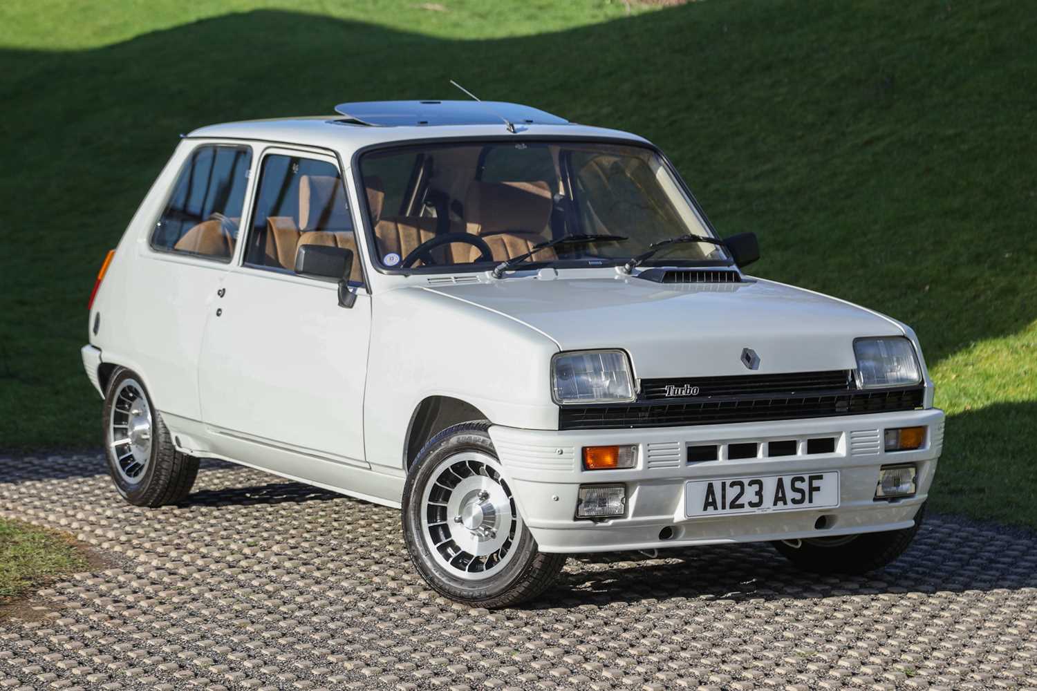 Lot 44 - 1983 Renault 5 Gordini Turbo