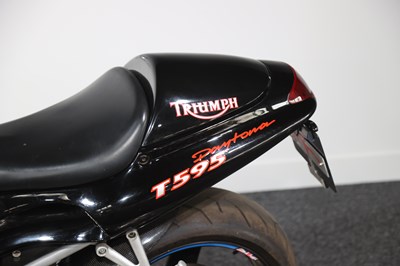 Lot 118 - 1998 Triumph Daytona T595