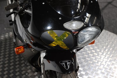 Lot 118 - 1998 Triumph Daytona T595
