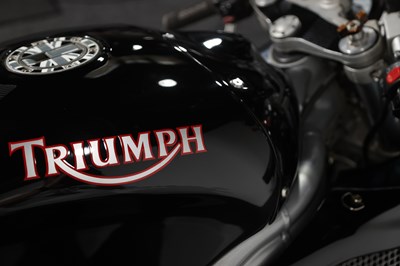Lot 118 - 1998 Triumph Daytona T595