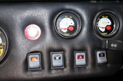 Lot 102 - 2000 Tiger Super Six