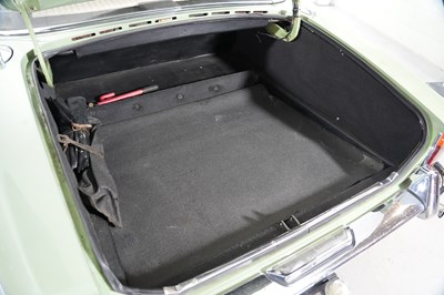 Lot 255 - 1971 Jaguar XJ6 2.8