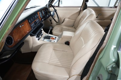 Lot 255 - 1971 Jaguar XJ6 2.8