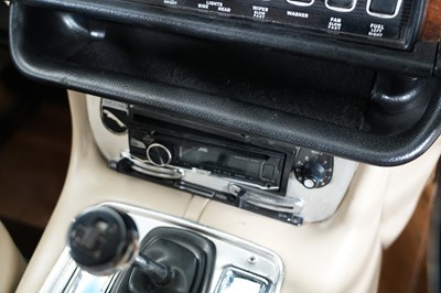 Lot 255 - 1971 Jaguar XJ6 2.8
