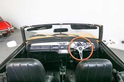 Lot 142 - 1975 Peugeot 304 Cabriolet