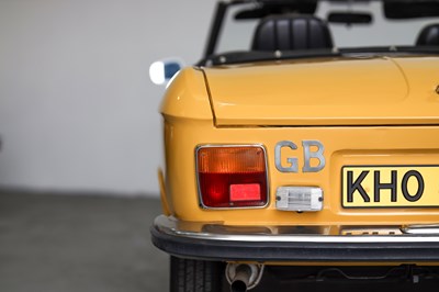 Lot 142 - 1975 Peugeot 304 Cabriolet