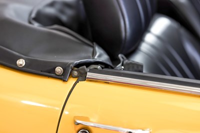 Lot 142 - 1975 Peugeot 304 Cabriolet