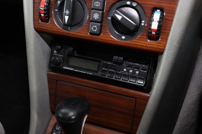 Lot 242 - 1990 Mercedes-Benz 300 TE 4-Matic