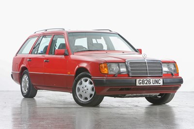 Lot 242 - 1990 Mercedes-Benz 300 TE 4-Matic