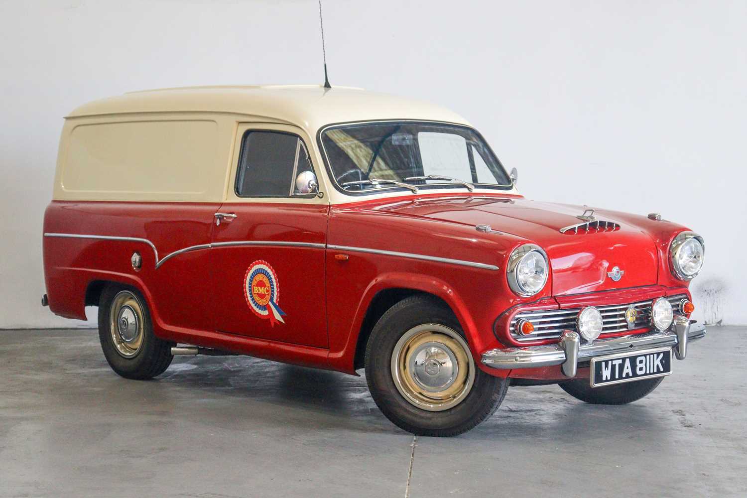 Lot 122 - 1972 Morris A60 ½ Ton Van