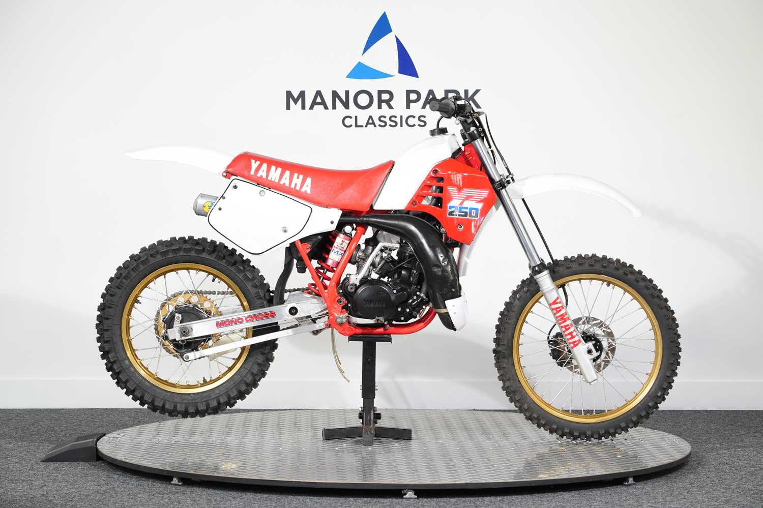 Lot 10 - 1986 Yamaha YZ250