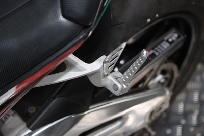 Lot 47 - 2011 Aprilia Tuono V4R APRC