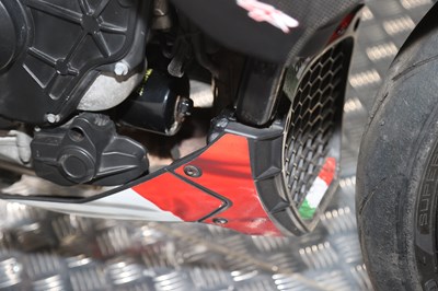 Lot 47 - 2011 Aprilia Tuono V4R APRC