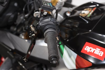 Lot 47 - 2011 Aprilia Tuono V4R APRC