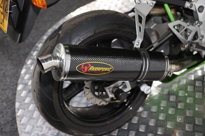 Lot 54 - 1998 Kawasaki ZX-7R Ninja